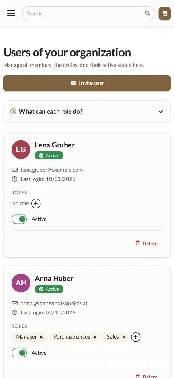 Alpaka Manager on a phone: Multiple users with their own permissions